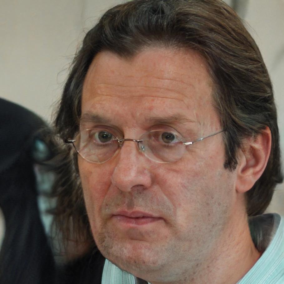 Портрет преподавателя Дмитрия Андреевича